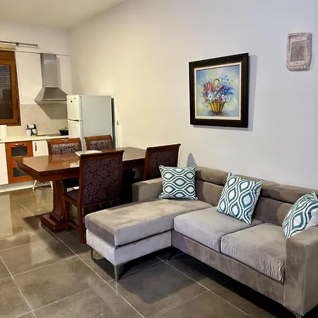 Eleni Seaside Retreat Apartman